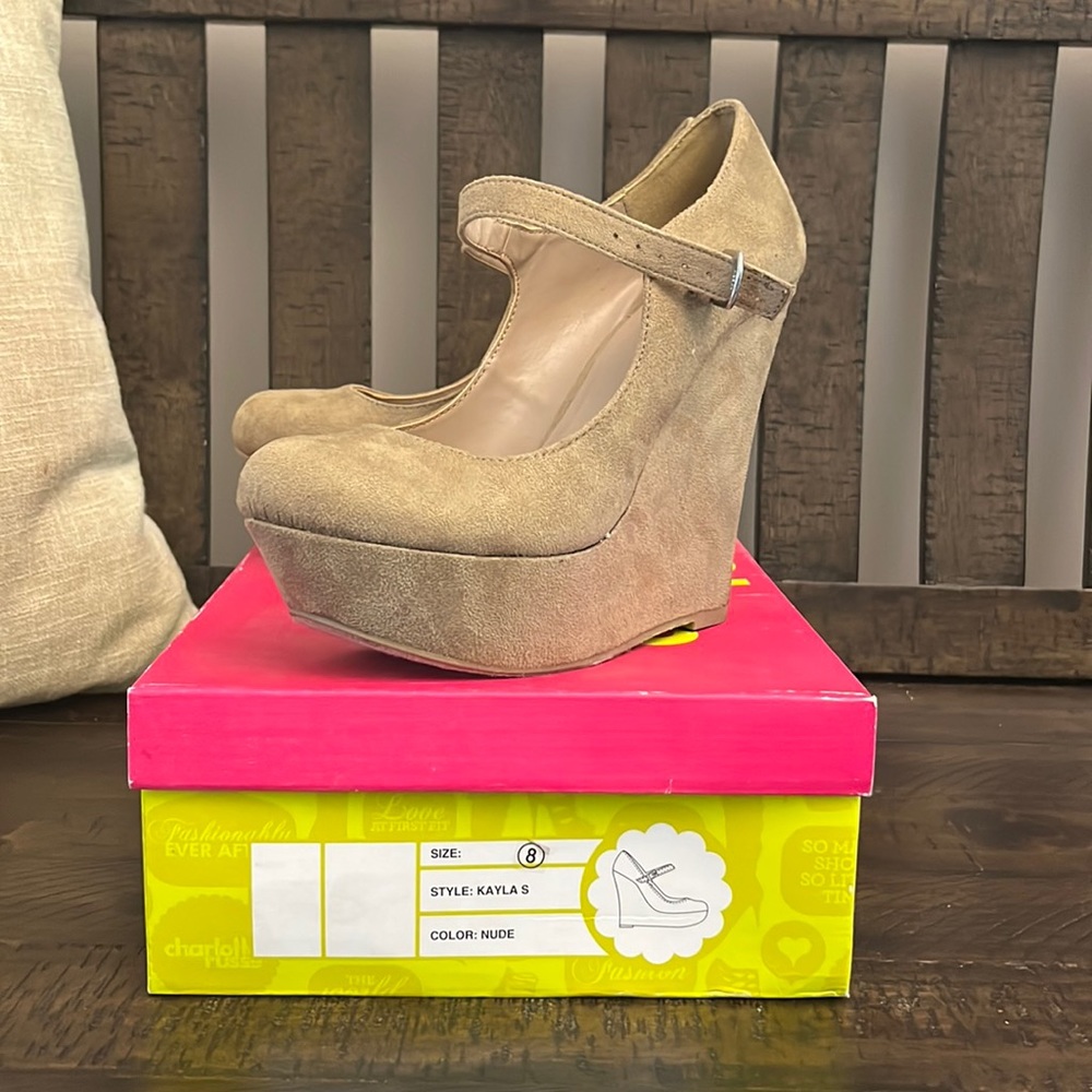 Charlotte Russe platform